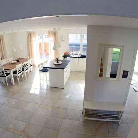 Port Comfortable Holiday home Glowe